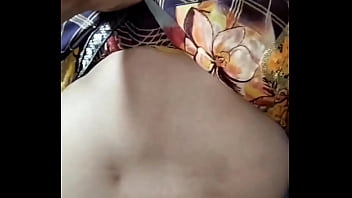 Desi Village Bhabhi’s Wild Outdoor Pissing Scene