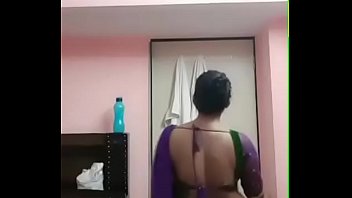 Curvaceous Pooja Bhabhi’s Alluring Dance Moves