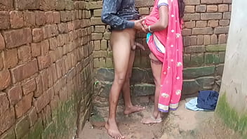 Freshly Wedded Indian Bhabhi’s Outdoor Adventure