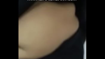 Deep And Curvy Desi Wife’s Navel Beckons