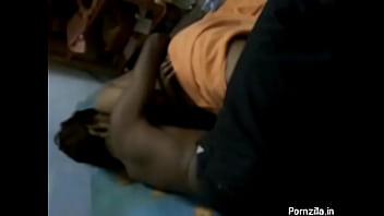 Obsessed With A Desi Aunty From Uttar Pradesh