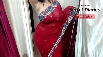 Curvy Desi Aunty With Alluring Curves