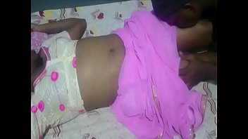 Luscious Desi Aunty In Hot Pink Saree Begs For Navel Kisses