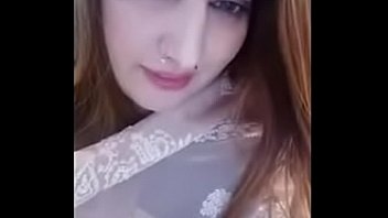 Sizzling Indian Aunty Call Girl’s Dirty Hindi Sex Chat
