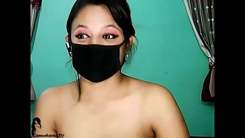 Desi Indian Babe’s Wild Webcam Show: Fingering Herself To A Gushing Squirting Orgasm