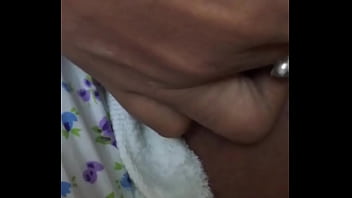 A Desi Pussy Getting Fingered Deep And Wet