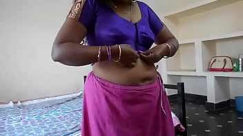 Saree-clad Telugu Bhabhi’s Sultry Moves With Sensual Audio In Hd