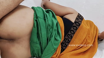 Delhi Aunty’s Wet Pussy Gets Pounded By Teen Boy