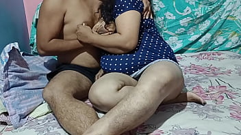 Hot Desi Bhabi’s Raw Homemade Fuck Session