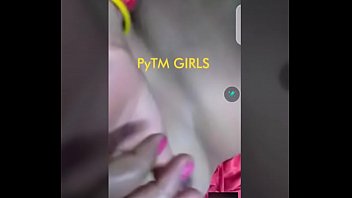 Desi Aunty Flashing Her Tits And Pussy For Cash On Whatsapp Paytm